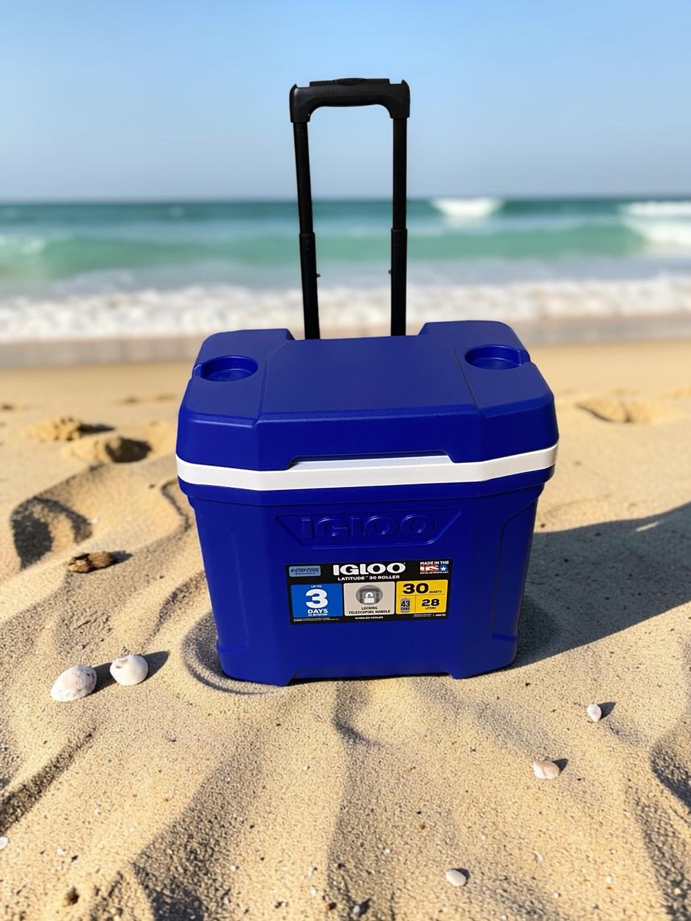 Igloo Latitude 30qt Rolling Cooler - Blue